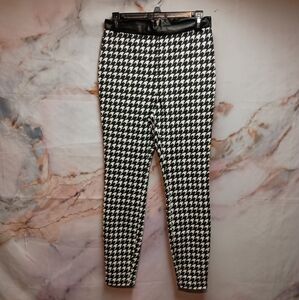 Forever 21 Black & White Houndstooth Pants